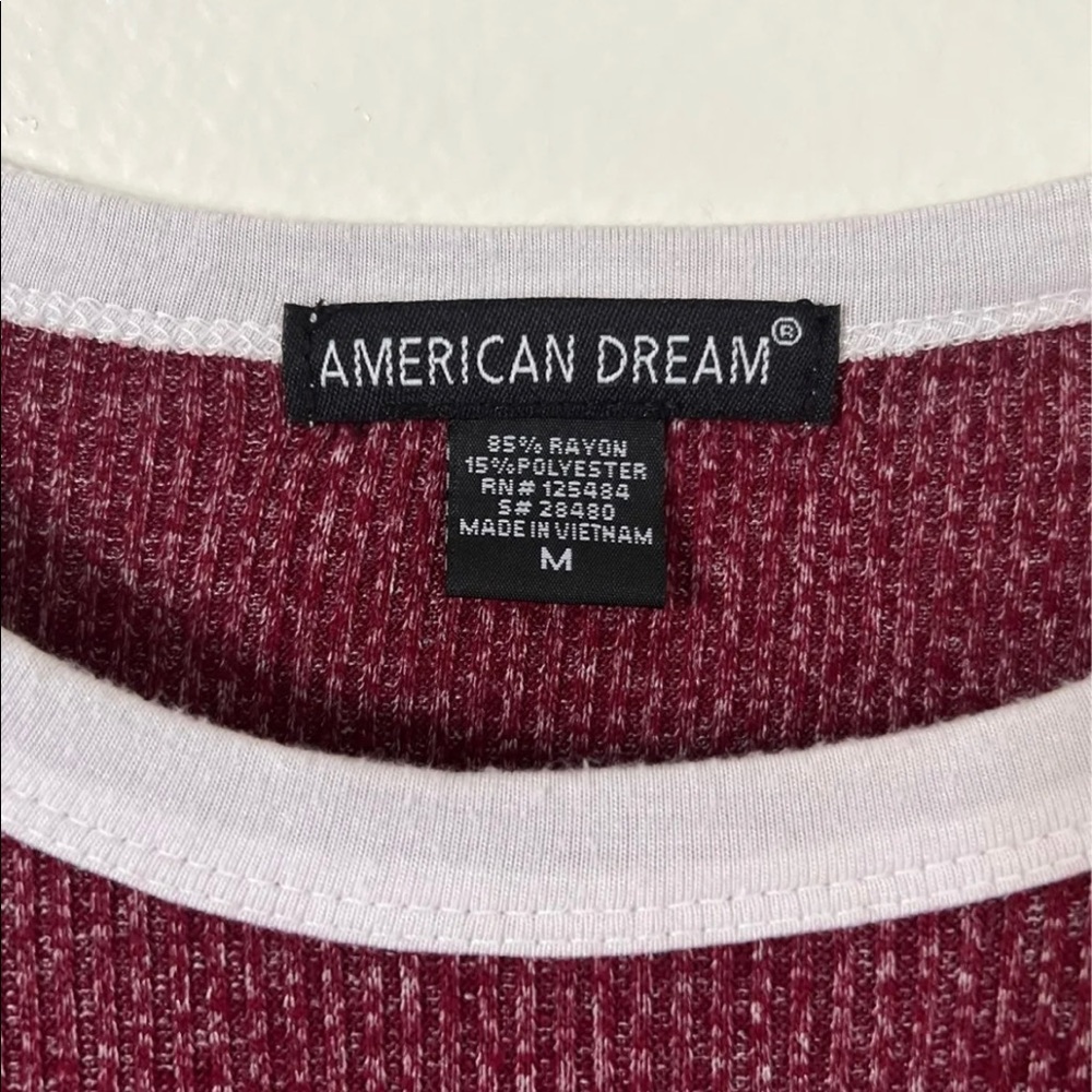 Burgundy Ribbed Crop Top - Picture 3 of 5